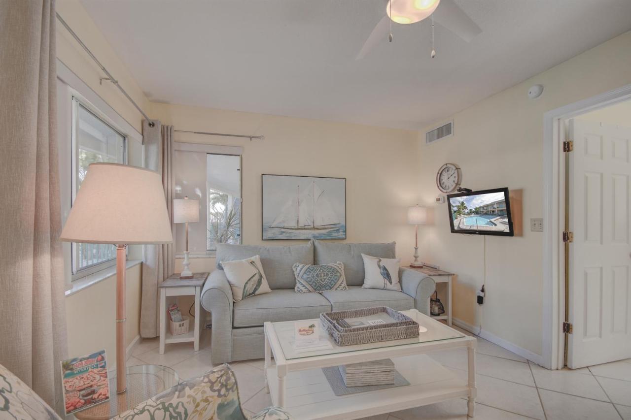 Five Palms Vacation Rentals- Daily - Weekly - Monthly Клиъруотър Бийч Екстериор снимка