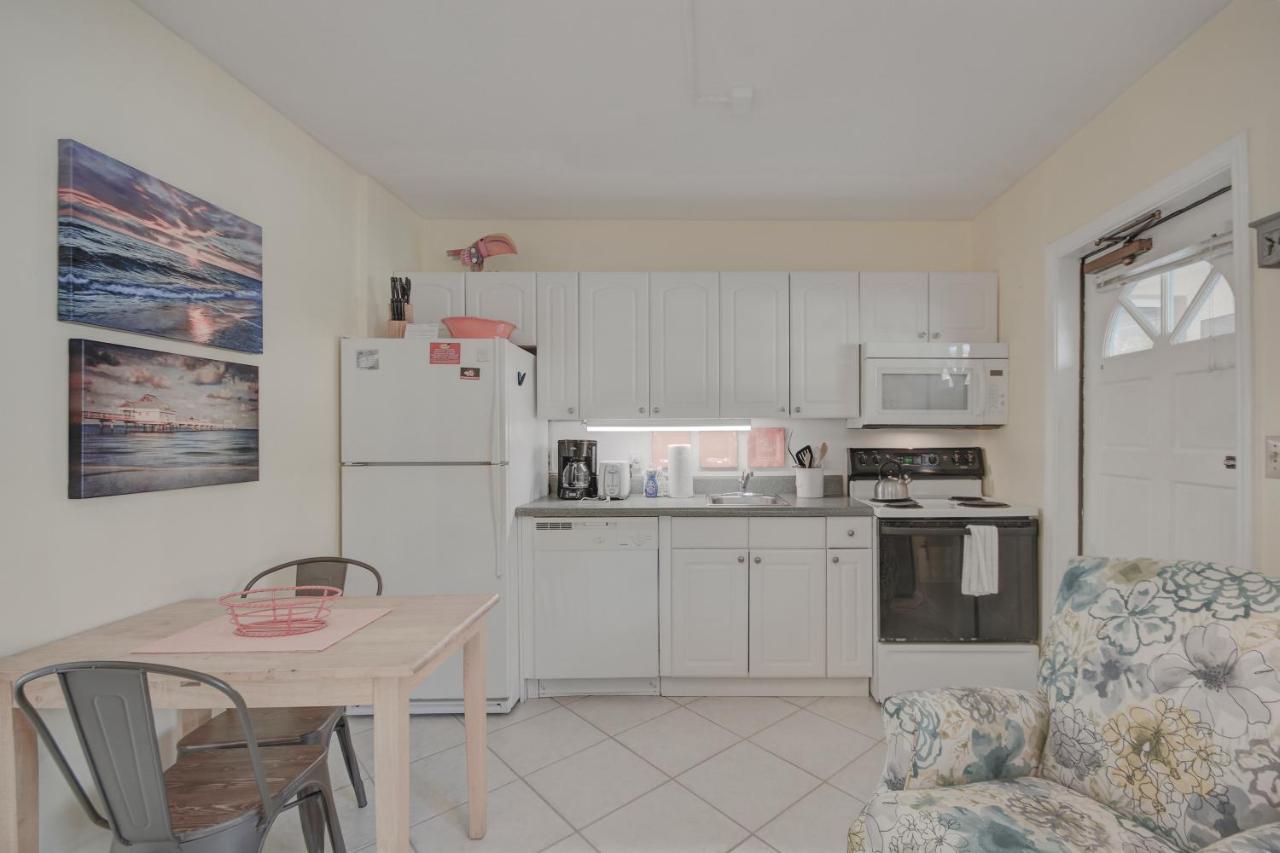 Five Palms Vacation Rentals- Daily - Weekly - Monthly Клиъруотър Бийч Екстериор снимка
