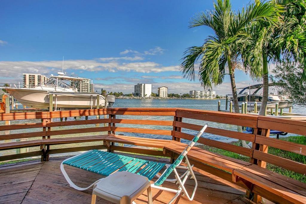 Five Palms Vacation Rentals- Daily - Weekly - Monthly Клиъруотър Бийч Екстериор снимка