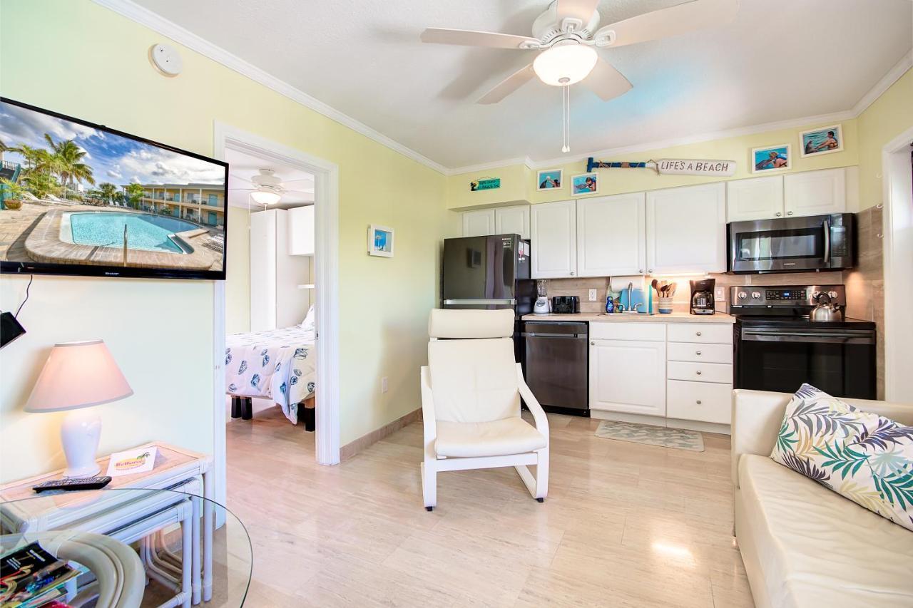Five Palms Vacation Rentals- Daily - Weekly - Monthly Клиъруотър Бийч Екстериор снимка