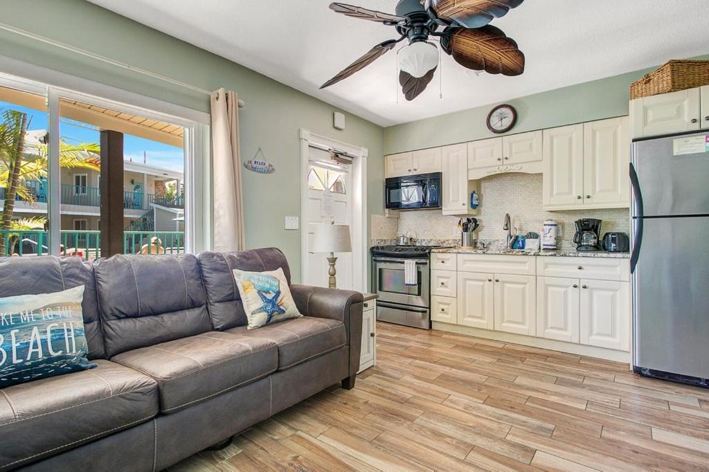 Five Palms Vacation Rentals- Daily - Weekly - Monthly Клиъруотър Бийч Екстериор снимка