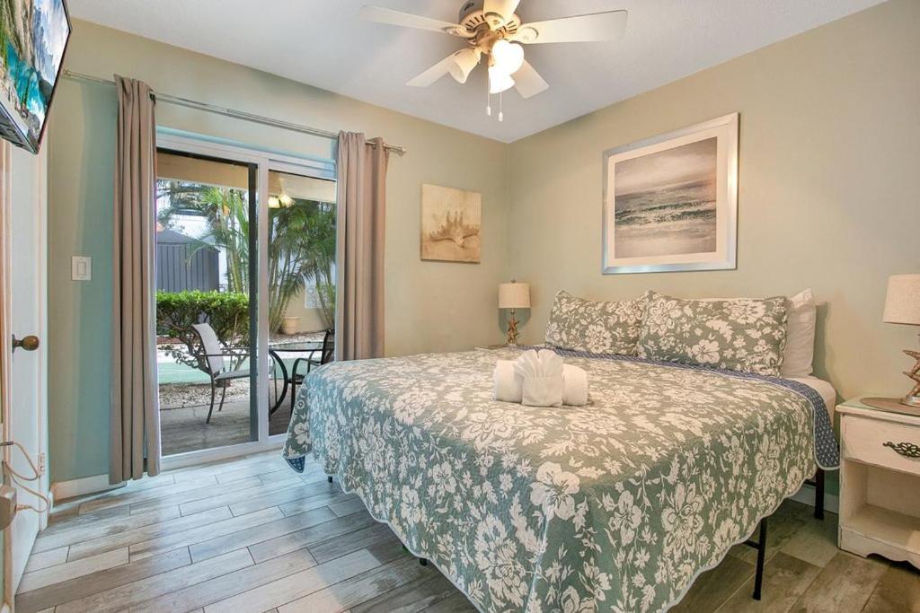 Five Palms Vacation Rentals- Daily - Weekly - Monthly Клиъруотър Бийч Екстериор снимка