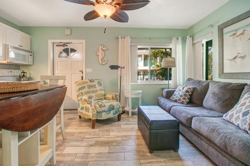 Five Palms Vacation Rentals- Daily - Weekly - Monthly Клиъруотър Бийч Екстериор снимка